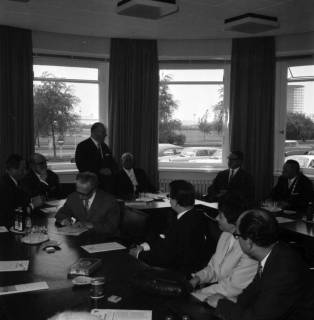 ARH BA 2395, Flughafen, Langenhagen - Besuch von MP Diederichs und Baustelle der neuen Startbahn, 1965