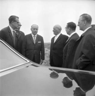 ARH BA 2397, Flughafen, Langenhagen - Besuch von MP Diederichs und Baustelle der neuen Startbahn, 1965