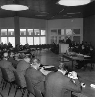 ARH BA 2513, Kreistagssitzung in der Geschwister-Scholl-Schule, Letter, 1966