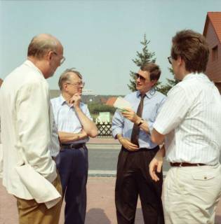 ARH BA 2610, Ortsdurchfahrt, Hagen - Einweihung mit LR Wicke und OKD Droste, 1990