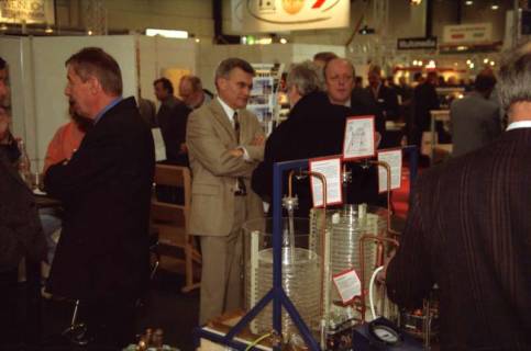 ARH BA 2636, LR Arndt Arndt besucht die Bildungsmesse, 2001