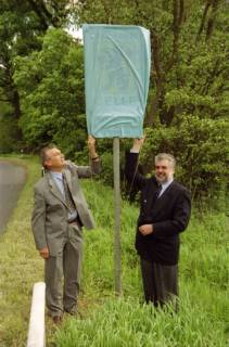 ARH BA 2688, LR Arndt gibt die K133 (Röhndamm, Burgdorf) für den Verkehr frei, 2001
