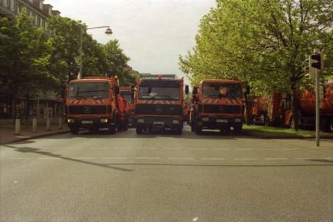ARH BA 2701, Warnstreik der Gewerkschaft ver.di vor dem Kreishaus, Hannover, 2001