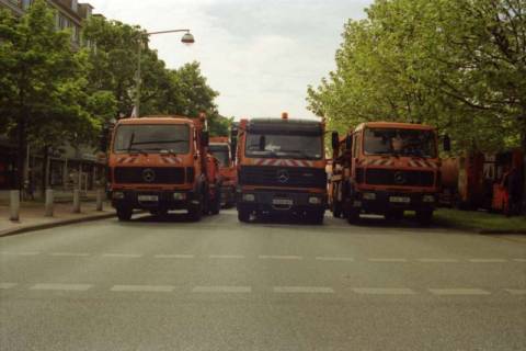 ARH BA 2733, Warnstreik der Gewerkschaft ver.di vor dem Kreishaus, Hannover, 2001