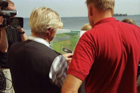 ARH BA 2785, Bundesumweltminister Trittin zu Besuch am Steinhuder Meer, 2001