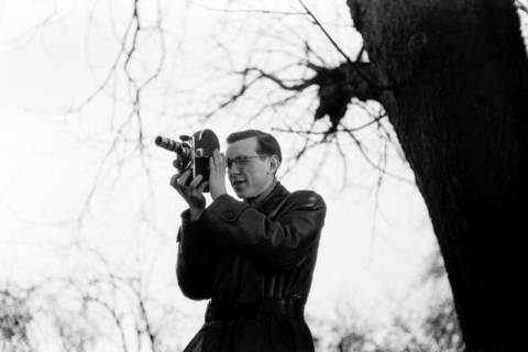ARH NL Dierssen 0140/0010, Gerhard Dierssen beim Filmen bei Barreuschee, 1949