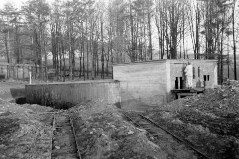 ARH NL Dierssen 0141/0008, Wasserbehälter im Bau, Bad Münder, 1949