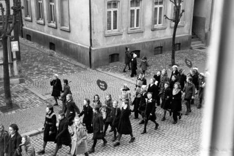 ARH NL Dierssen 0141/0017, Umzug, Springe, 1949