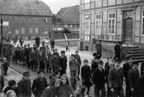 ARH NL Dierssen 0141/0022, Umzug, Springe, 1949