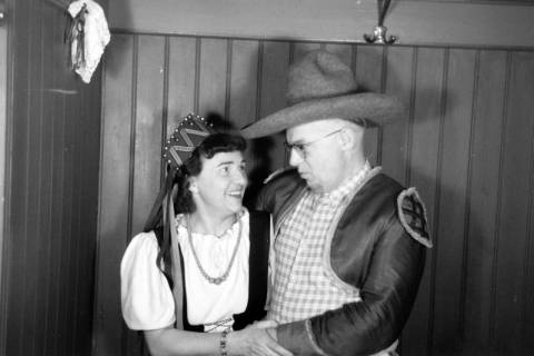 ARH NL Dierssen 0146/0011, Fasching, Steinkrug, 1949