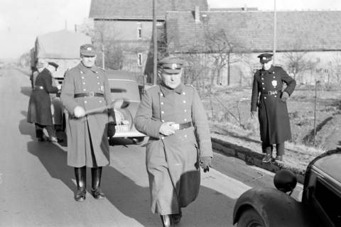 ARH NL Dierssen 0147/0005, Polizeikontrolle, 1949