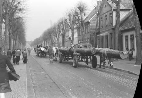 ARH NL Dierssen 0147/0007, Holztransport, Springe, 1949
