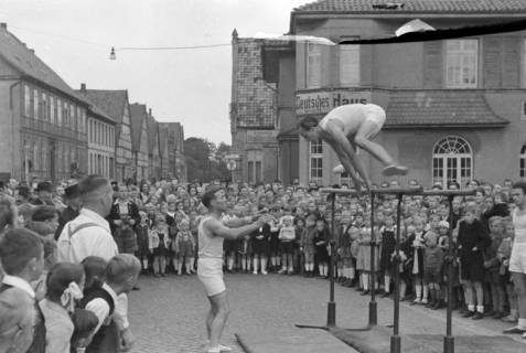ARH NL Dierssen 0150/0031, Schauturnen, Springe, 1949