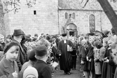 ARH NL Dierssen 0154/0003, Konfirmation, Völksen, 1949