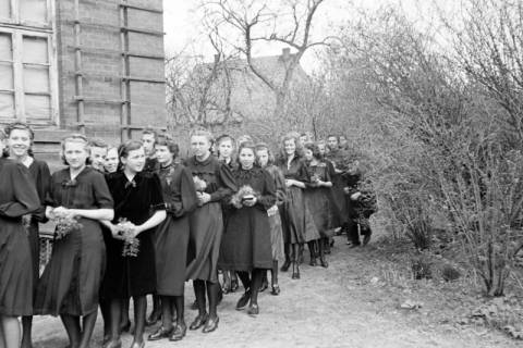 ARH NL Dierssen 0154/0009, Konfirmation, Völksen, 1949