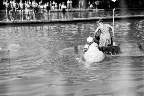 ARH NL Dierssen 0174/0001, Schwimmfest, 1949