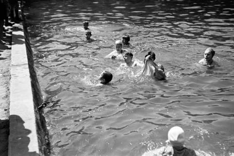 ARH NL Dierssen 0174/0028, Schwimmfest, 1949