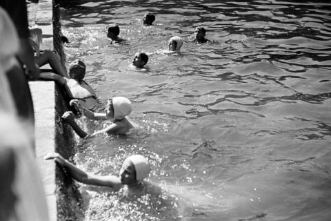 ARH NL Dierssen 0174/0029, Schwimmfest, 1949