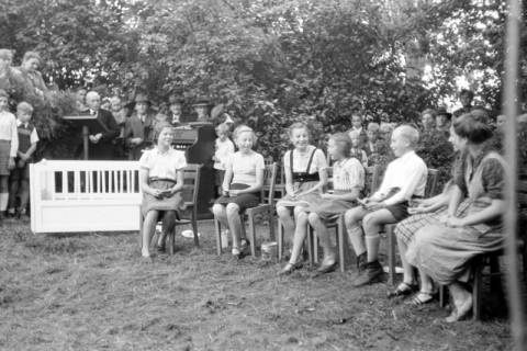 ARH NL Dierssen 0195/0012, Kirchenfest, 1949