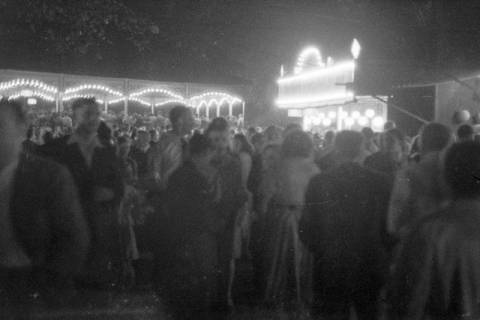ARH NL Dierssen 0196/0021, Volksfest (Rummelplatz), 1949