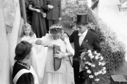 ARH NL Dierssen 0197/0008, Hochzeit Rathing, 1949
