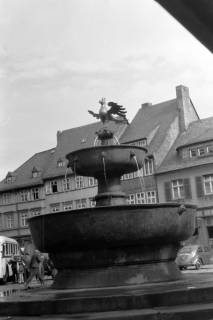 ARH NL Dierssen 0200/0012, Polizei-Ausflug: Marktbrunnen in Goslar, 1949
