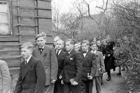 ARH NL Dierssen 1013/0013, Konfirmation (Umzug), 1950
