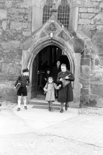 ARH NL Dierssen 1017/0007, Umzug der Schulanfänger, 1950