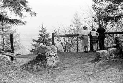 ARH NL Dierssen 1021/0009, Aussichtspunkt auf dem Ebersberg (Deister), 1950