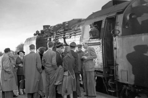 ARH NL Dierssen 1027/0022, Ausflug mit dem Niedersachsen Tanz-Express nach Bad Harzburg, 1950