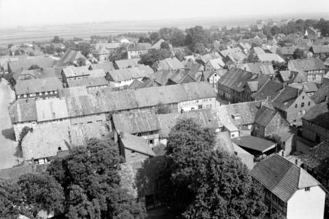 ARH NL Dierssen 1034/0019, Blick vom Turm der Kirche St. Lukas, Pattensen, 1950