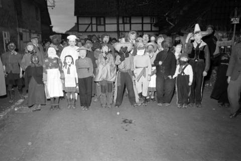 ARH NL Dierssen 1116/0020, Kinderfasching, Hachmühlen, 1951