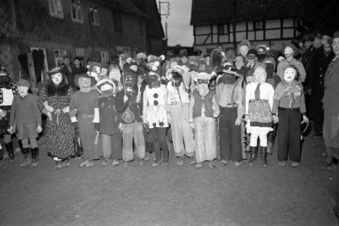 ARH NL Dierssen 1116/0024, Kinderfasching, Hachmühlen, 1951