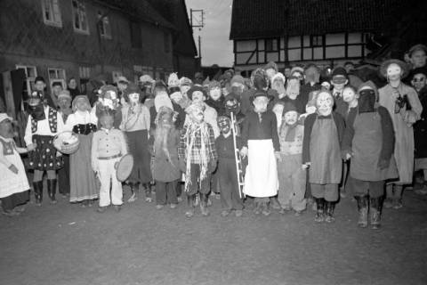 ARH NL Dierssen 1116/0025, Kinderfasching, Hachmühlen, 1951