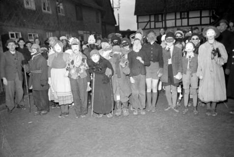 ARH NL Dierssen 1117/0001, Kinderfasching, Hachmühlen, 1951