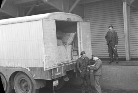 ARH NL Dierssen 1122/0001, Kontrolle an der Zonengrenze, Helmstedt, 1951