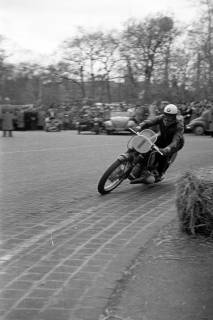 ARH NL Dierssen 1154/0005, Eilenriederennen, Hannover, 1951