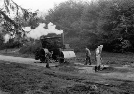 ARH NL Dierssen 1158/0003, Bau der Münderschen Heerstraße, Springe, 1951