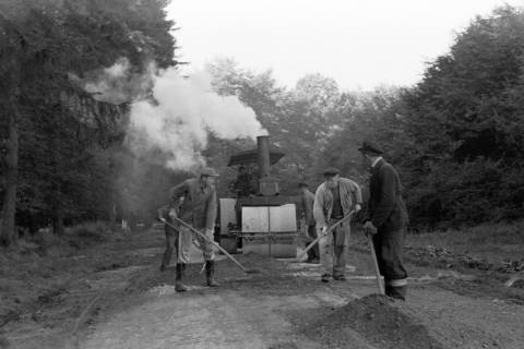 ARH NL Dierssen 1158/0006, Bau der Münderschen Heerstraße, Springe, 1951
