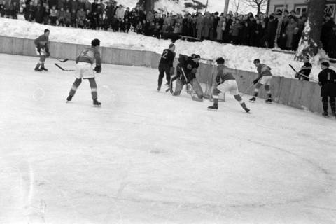 ARH NL Dierssen 1172/0006, Deutsche Jugendmeisterschaft in Eishockey, Clausthal-Zellerfeld, 1952
