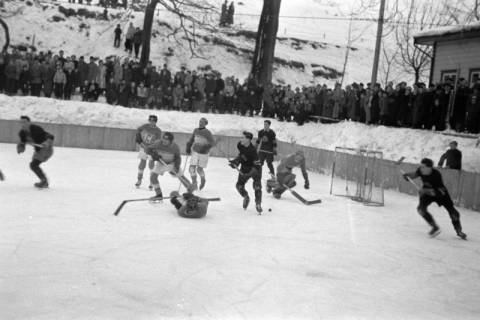 ARH NL Dierssen 1172/0013, Deutsche Jugendmeisterschaft in Eishockey, Clausthal-Zellerfeld, 1952