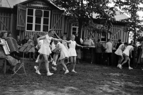 ARH NL Dierssen 1201/0003, Jubiläum der Wandergruppe Condor, Hamelspringe, 1952
