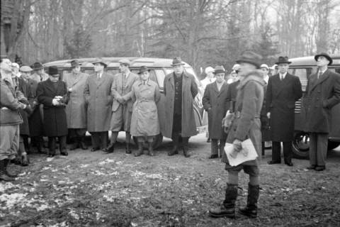 ARH NL Dierssen 1216/0002, Diplomaten im Saupark, Springe, 1952