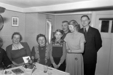 ARH NL Dierssen 1224/0001, Goldene Hochzeit Rettig, Springe, 1953