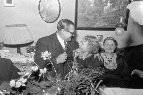 ARH NL Dierssen 1224/0003, Goldene Hochzeit Rettig, Springe, 1953