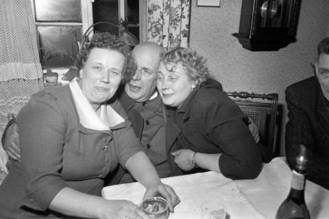 ARH NL Dierssen 1224/0008, Goldene Hochzeit Rettig, Springe, 1953