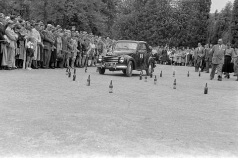 ARH NL Dierssen 1240/0024, AvD Automobilturnier im Kurpark, Bad Pyrmont, 1953