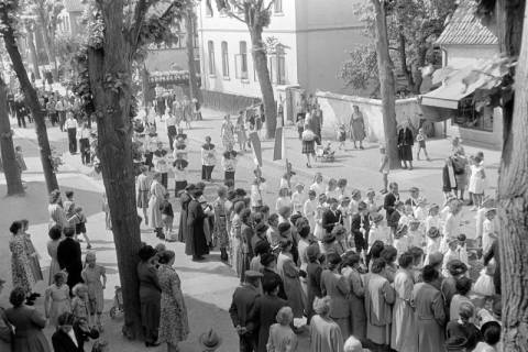 ARH NL Dierssen 1243/0004, Fronleichnamsprozession, Springe, 1953