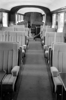 ARH NL Dierssen 1255/0007, Verkehrsausstellung: Zuginnenraum, München, 1953