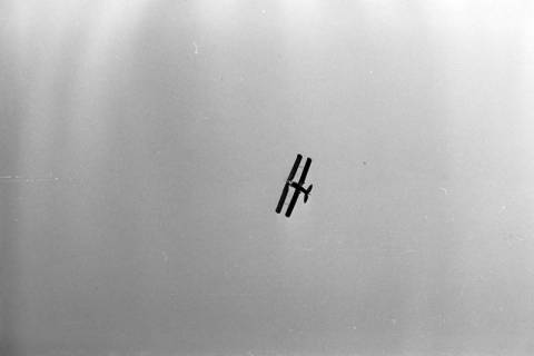 ARH NL Dierssen 1263/0006, Suche nach abgestürztem "Düsenjäger", Steinhude, 1953